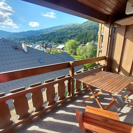Rénové Au Centre Avec Balcon Et Parking - Fr-1-624-106 Appartement