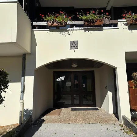Appartement Rénové Au Centre Avec Balcon Et Parking - Fr-1-624-106